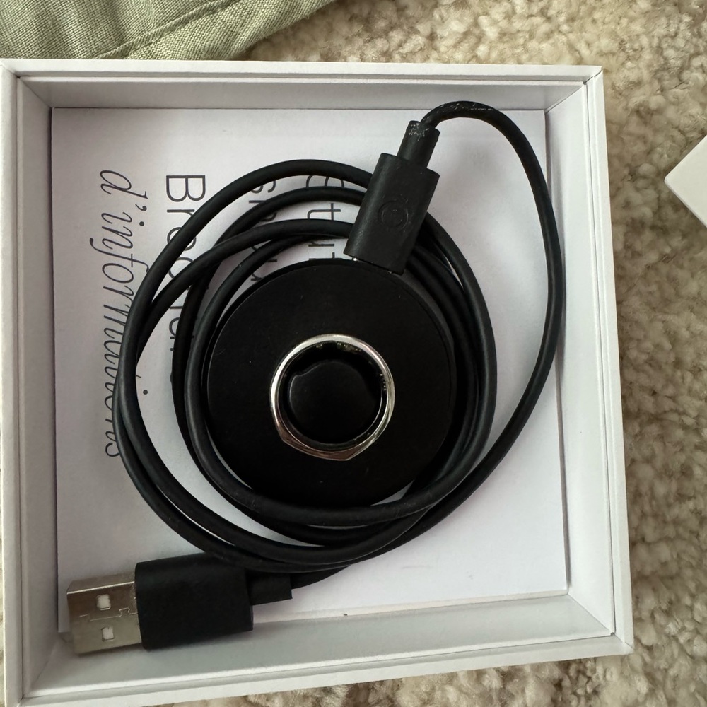 Oura Ring Charger Cable in Black